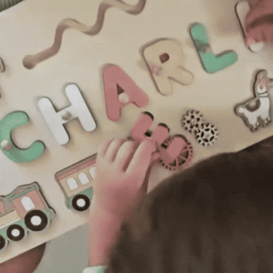 Puzzle en bois éducatif avec prénom personnalisé